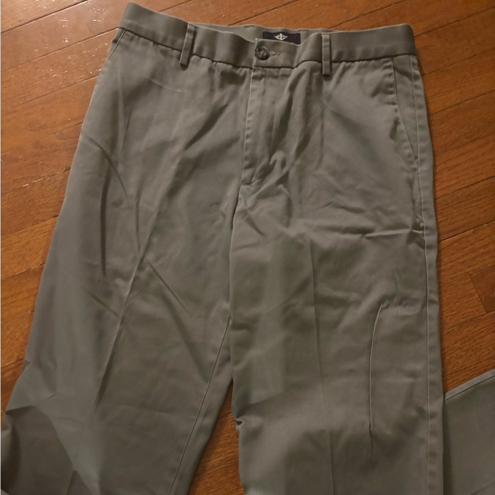 Dockers Classic Fit Chinos